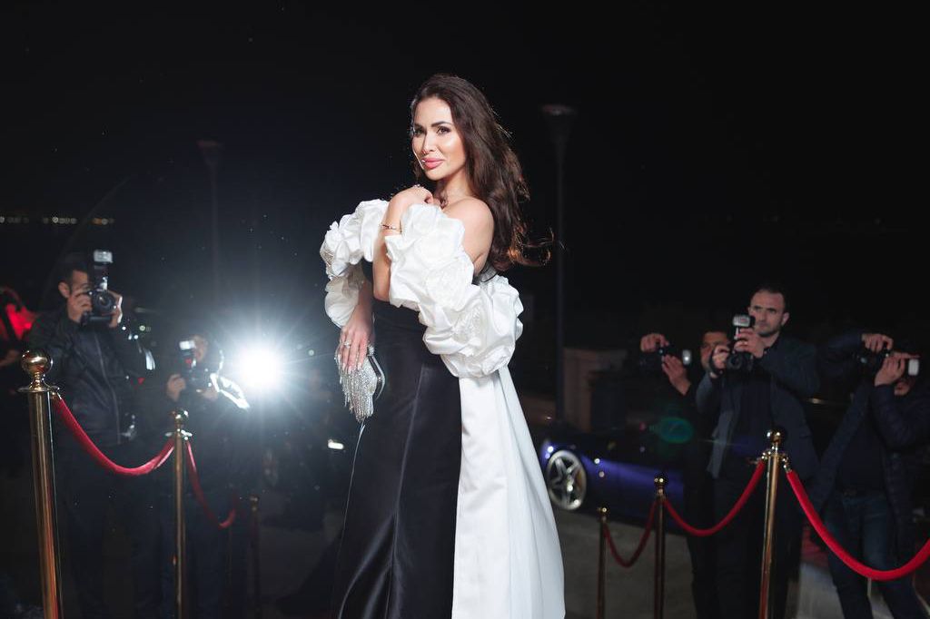 Ukrainian avestist Rissine Radena was awarded at The Globe Gala